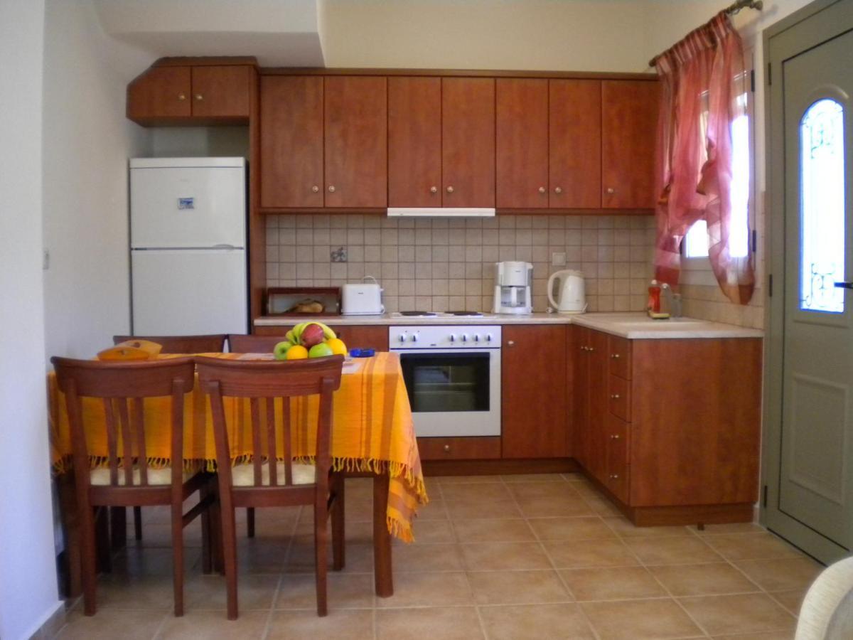 Garden Villas Ajía Effimía Kültér fotó